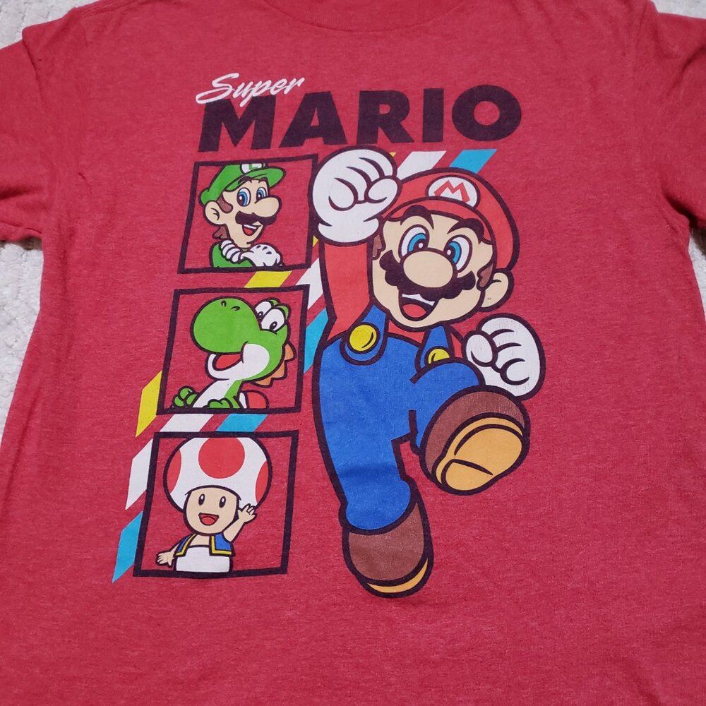 Super Mario Bros “Mario & Friends” Red Graphic T‑Shirt Big Boys Small - Picture 8 of 16